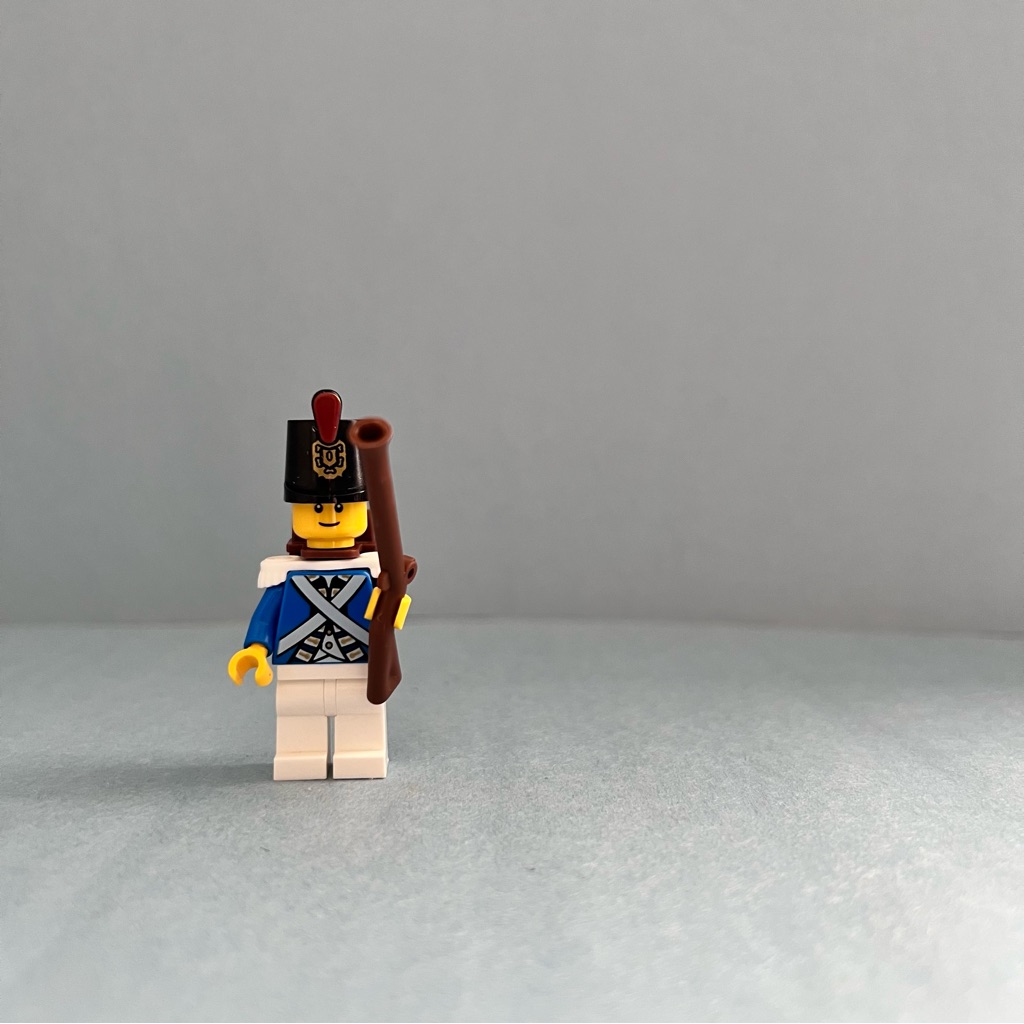 Lego Pirates Bluecoat Soldier Minifigure